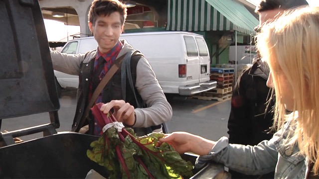 Court métrage Le paradoxe du gaspillage alimentaire de Gabriel AUCLAIR, Diane PREMI et Florian CRUZILLE (2016 )